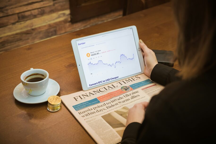 Financial News Distribution